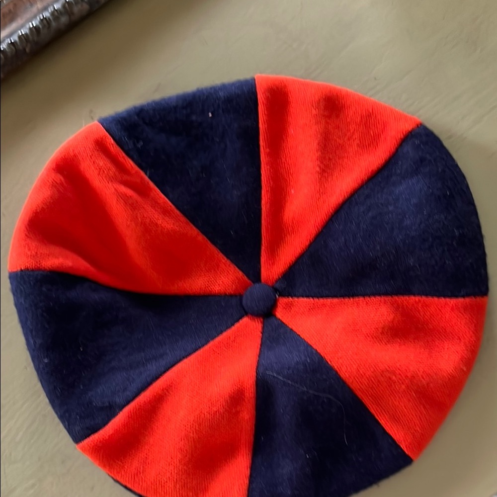 Vintage College HAT designed by N.RICE
made in U.S.A size Large